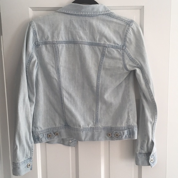 Banana Republic Light Wash Denim Jacket - Picture 3 of 3